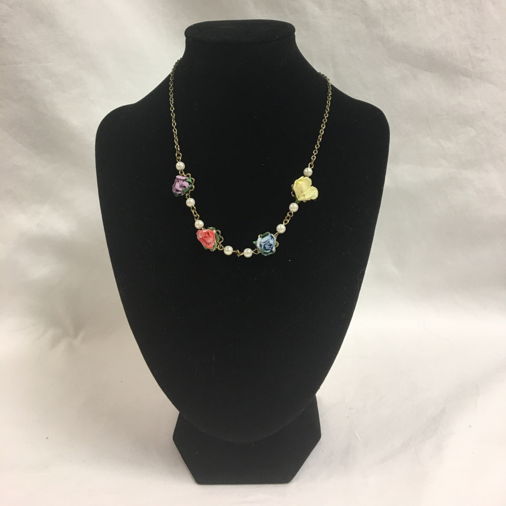 Small Colorful Flower Necklace